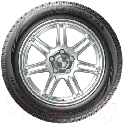 Зимняя шина Bridgestone Blizzak VRX 215/65R15 96S
