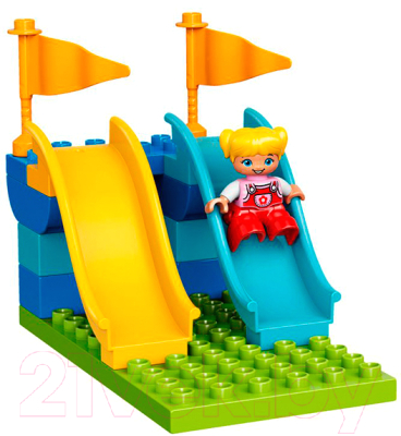 Конструктор Lego Duplo Семейный парк аттракционов 10841