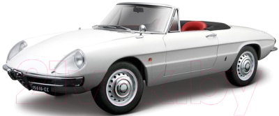 Масштабная модель автомобиля Bburago Street Classics Альфа Ромео Спайдер / 18-43211 - товар по цвету не маркируется