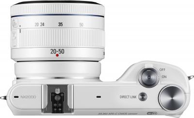 Беззеркальный фотоаппарат Samsung NX2000 (EV-NX2000BFWRU) White - вид сверху