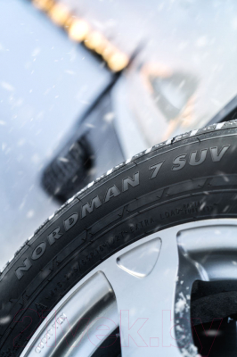 Зимняя шина Nokian Tyres Nordman 7 SUV 225/60R18 104T (шипы)