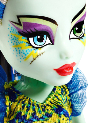 Кукла Mattel Monster High Большой кошмарный риф Фрэнки Штейн DHB57 / DHB55
