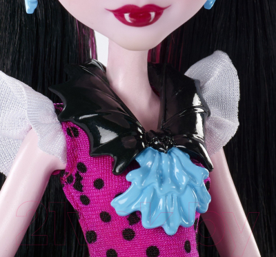Кукла с аксессуарами Mattel Monster High Первый день в школе Дракулаура DNW97 / DNW98