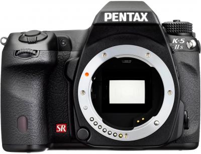 Зеркальный фотоаппарат Pentax K-5 IIs Body - вид спереди