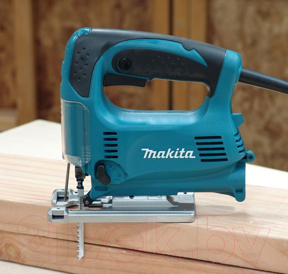 Профессиональный электролобзик Makita 4329K