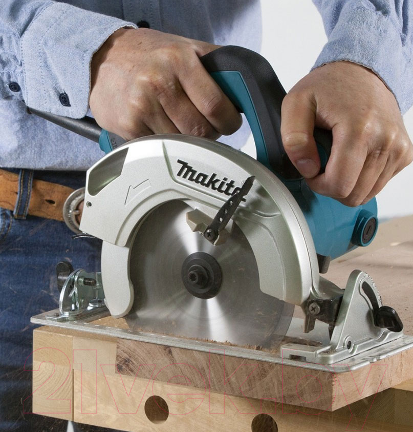 Профессиональная дисковая пила Makita HS6601