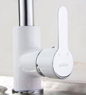 Изображение товара Смеситель Ledeme L4003-W
