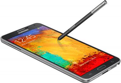 Смартфон Samsung N9000 Galaxy Note 3 (Black) - общий вид с перо S Pen