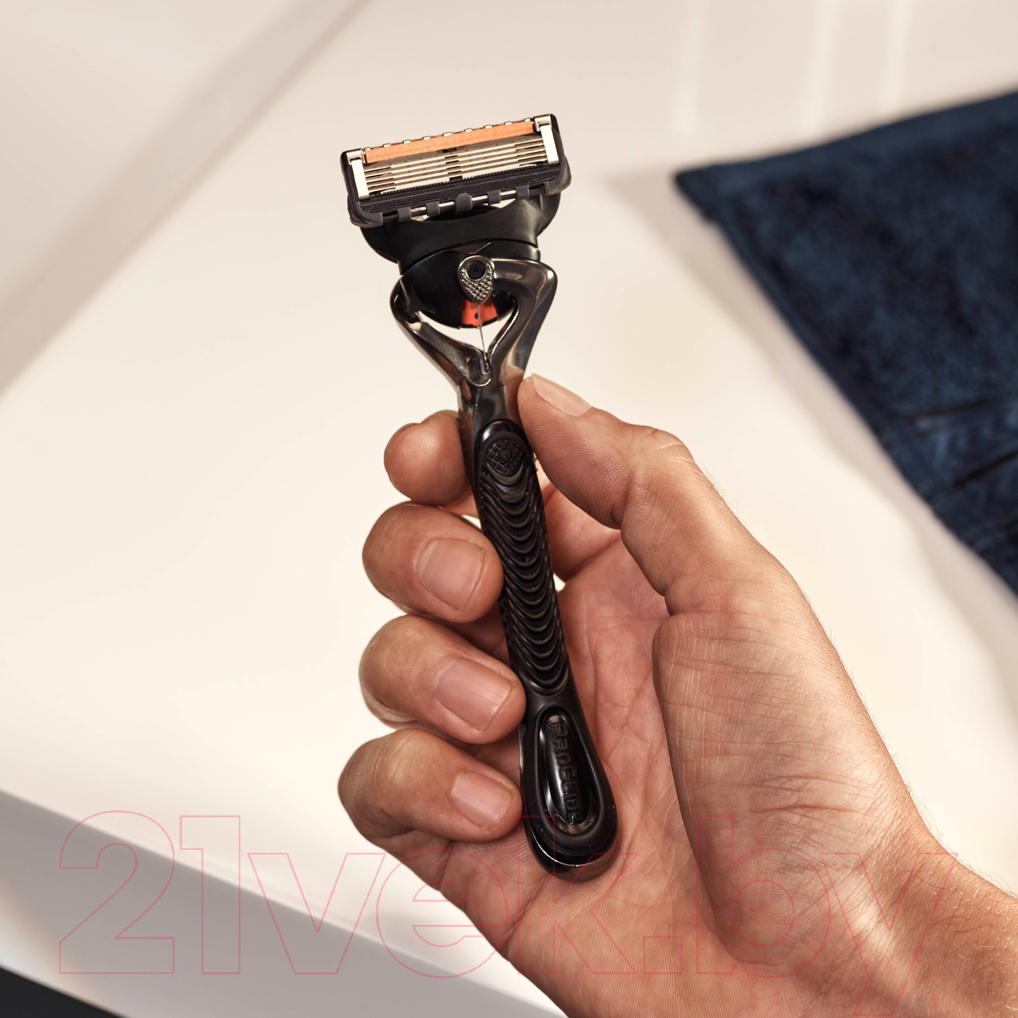 Набор сменных кассет Gillette Fusion ProGlide (12шт)