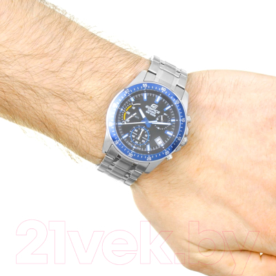 Часы наручные мужские Casio EFV-540D-1A2VUEF