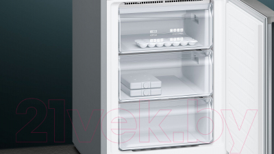 Холодильник с морозильником Siemens KG39NAI3AR