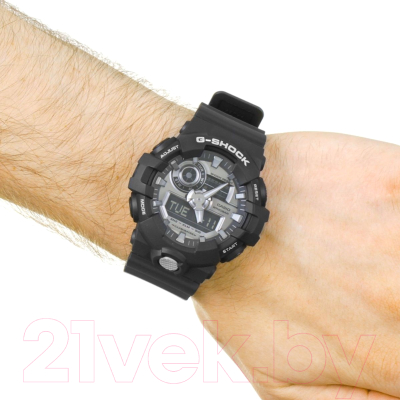 Часы наручные мужские Casio GA-710-1AER