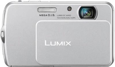 Компактный фотоаппарат Panasonic Lumix DMC-FP5EE-S (Silver) - вид спереди