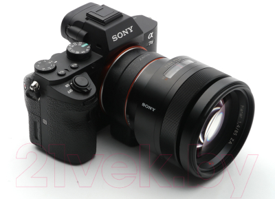 Портретный объектив Sony Planar T* 85mm F1.4 ZA (SAL85F14Z)