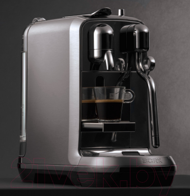 Капсульная кофеварка Bork Nespresso C730BK Creatista (черный)