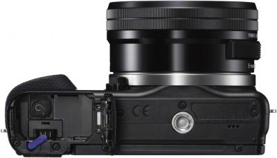 Беззеркальный фотоаппарат Sony NEX-3NYB - вид снизу