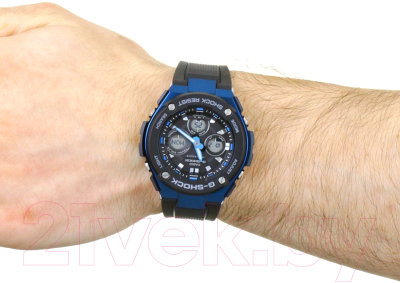 Часы наручные мужские Casio GST-W300G-1A2ER