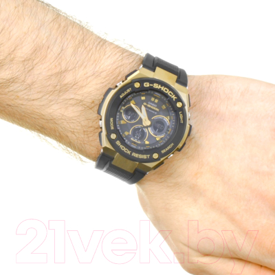 Часы наручные мужские Casio GST-W300G-1A9ER