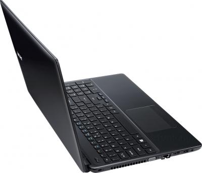 Ноутбук Acer Aspire E1-530G-21174G50Mnkk (NX.MEUEU.010) - вид сбоку