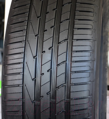 Летняя шина Hankook Ventus S1 evo2 SUV K117A 275/45R20 110Y