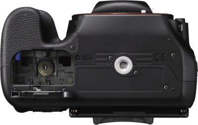 Зеркальный фотоаппарат Sony SLT-A58Y - вид снизу