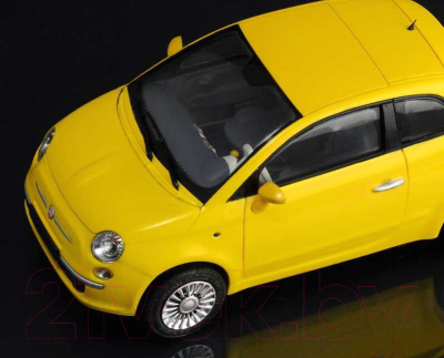 Сборная модель Italeri Автомобиль Fiat 500 2007 1:24 / 3647