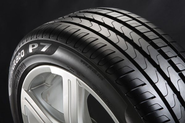 Летняя шина Pirelli Cinturato P7 215/55R17 94V