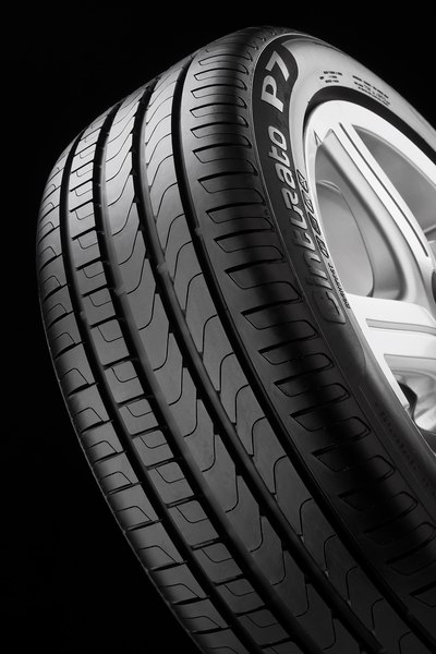 Летняя шина Pirelli Cinturato P7 215/55R17 94V