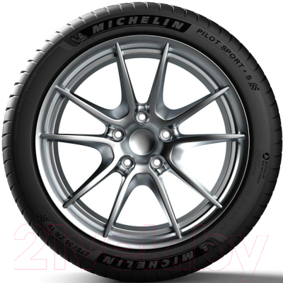 Летняя шина Michelin Pilot Sport 4S 245/35R20 95Y Mercedes