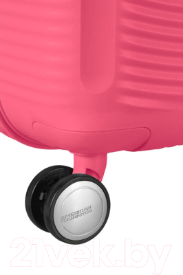 

Чемодан на колесах American Tourister, Soundbox 32G*70 003