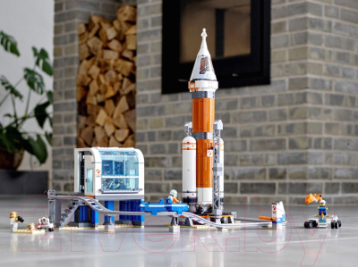 Конструктор Lego City Космическая ракета и пункт управления запуском / 60228