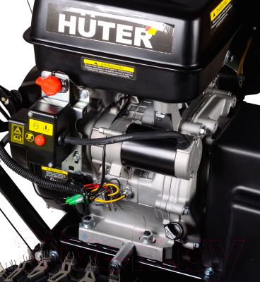 Снегоуборщик бензиновый Huter SGC 8100 (70/7/3)