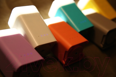 Портативное зарядное устройство Ergate Cube Quick Power Bank Light / GY020007 (фиолетовый)