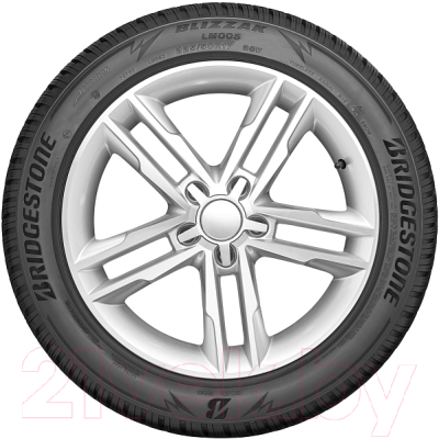 Зимняя шина Bridgestone Blizzak LM005 205/55R17 95V