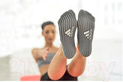 Носки для йоги Adidas Yoga Socks / ADYG-30101GR (S/M)