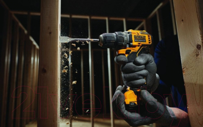 Аккумуляторная дрель-шуруповерт DeWalt DCD701D2-QW