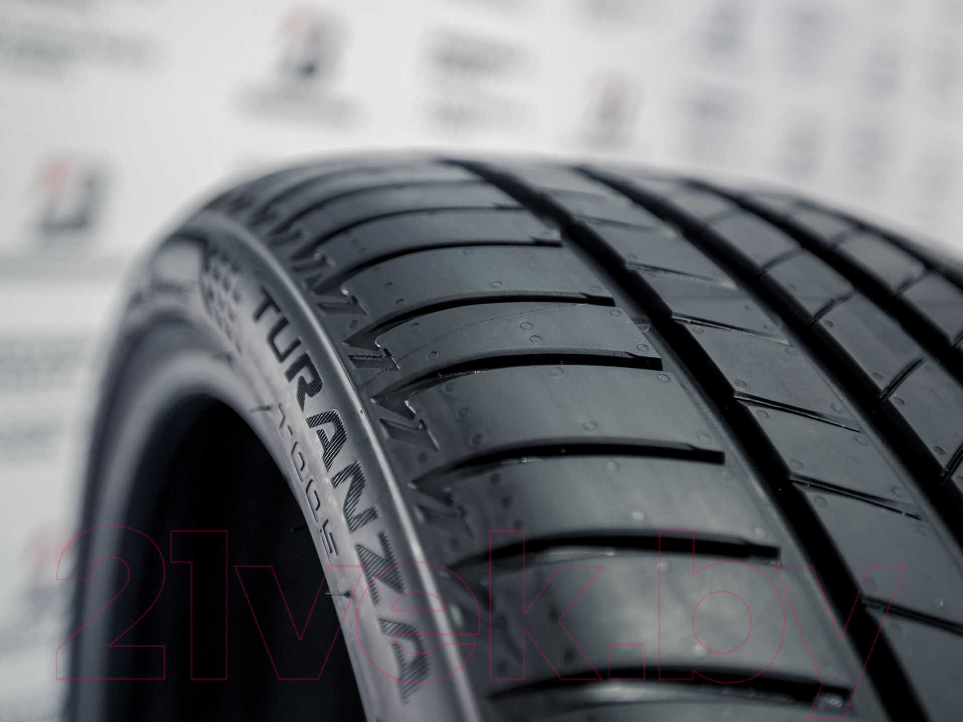 Летняя шина Bridgestone Turanza T005 215/55R16 97W