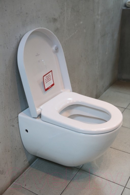 Унитаз подвесной Villeroy & Boch Subway 6600-10-R1 + 9M55 S101