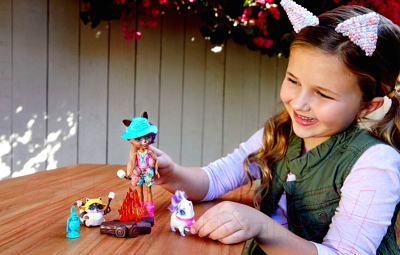 Кукла с аксессуарами Mattel Enchantimals Рейлин Енот и Пестер на кемпинге / FCC62/FJJ29