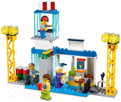 Конструктор Lego City Городской аэропорт 60261