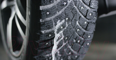 Зимняя шина Pirelli Scorpion Ice Zero 2 285/40R22 110H (шипы)