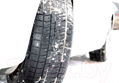 Зимняя шина Bridgestone Blizzak Ice 215/65R16 102S