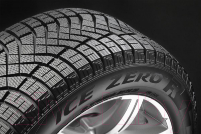 Зимняя шина Pirelli Ice Zero Friction 205/55R17 95T