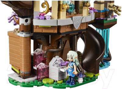 Конструктор Lego Elves Нападение летучих мышей на дерево эльфийских звёзд 41196