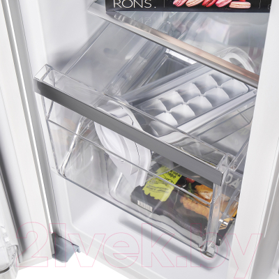 Холодильник с морозильником Maunfeld MFF 177NFW