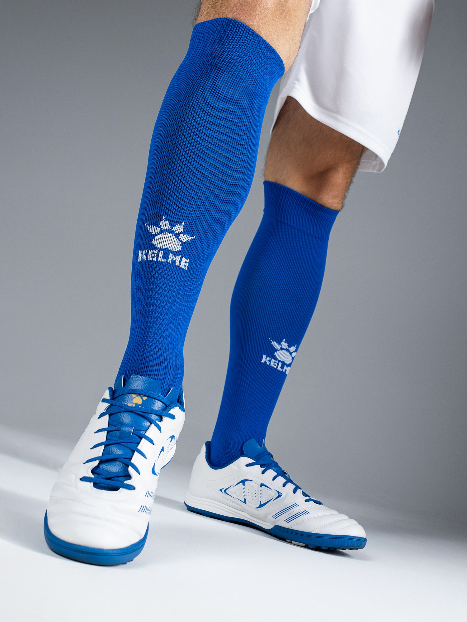Гетры футбольные Kelme Elastic Mid-Calf Football Sock / K15Z908-409 (M, синий) — фото 2