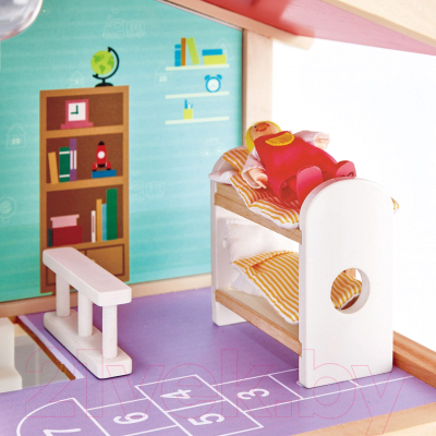 Кукольный домик Hape Семейный особняк / E3405-HP