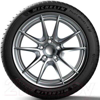 Летняя шина Michelin Pilot Sport 4S 225/45ZR19 96Y