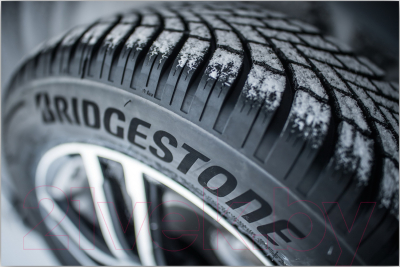 Зимняя шина Bridgestone Blizzak LM005 225/60R18 104V