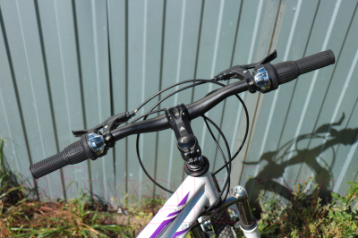 Велосипед Arena XTH-M2621D (17, белый/фиолетовый)